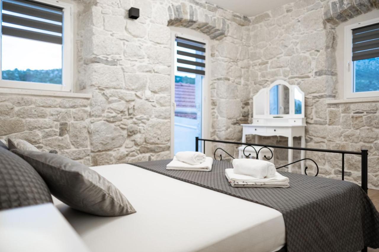Vrkic With Hot Tub Holiday home