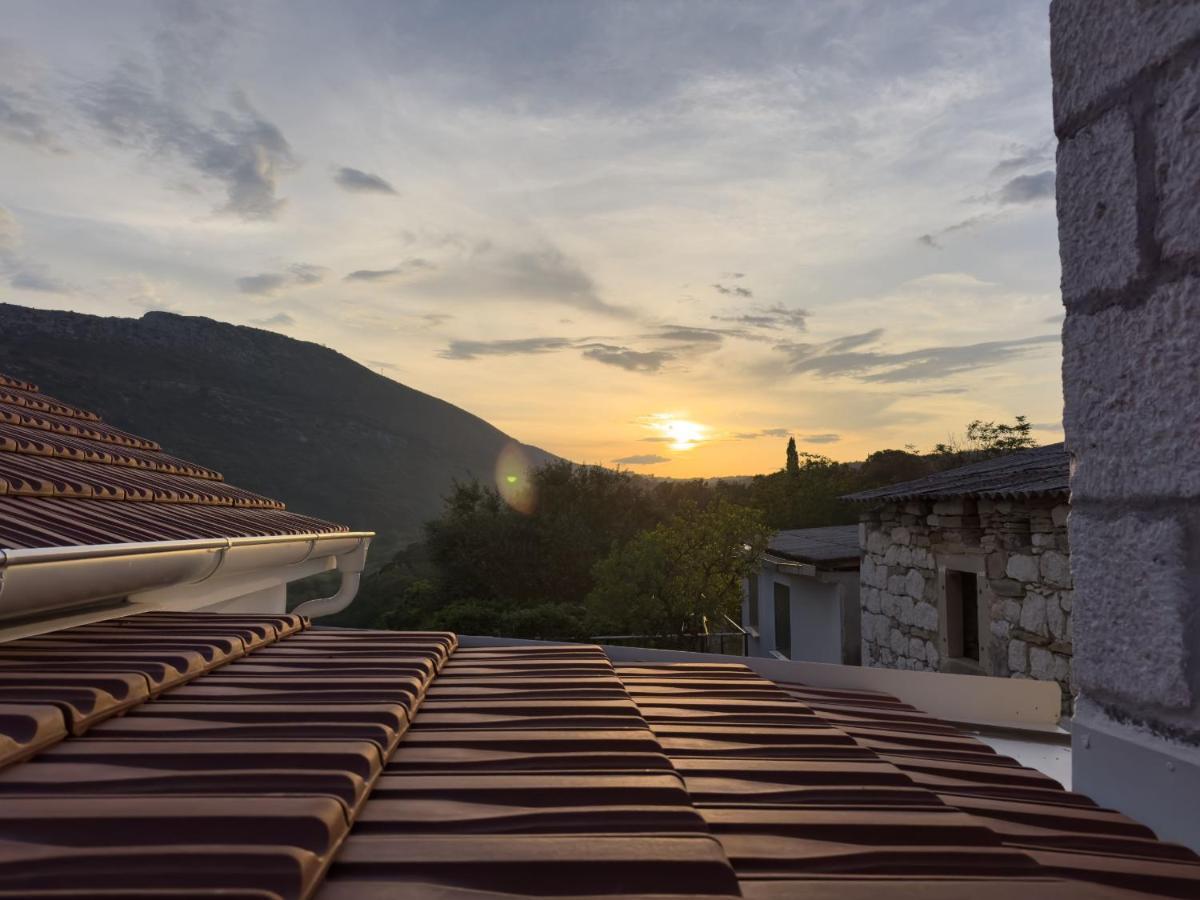 Počitniška hiša Vrkic With Hot Tub *